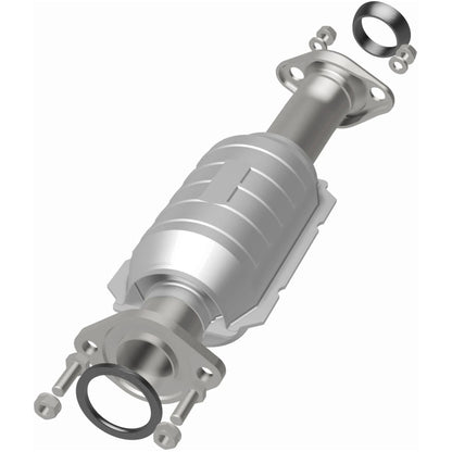 MagnaFlow Direct Fit Catalytic Converter 04-07 Suzuki Aerio 2.3L