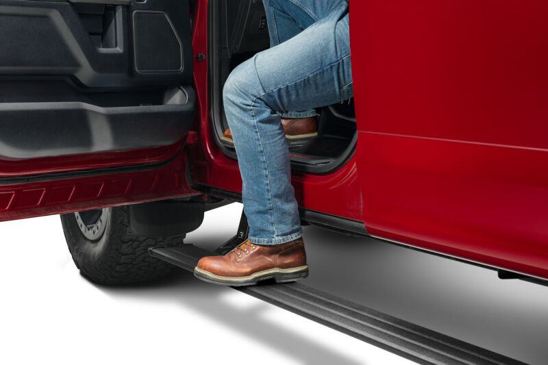 AMP Research 18-21 RAM 1500 / 19-23 RAM 2500/3500 (Diesel Req. Air Tank Relo) PowerStep Smart Series