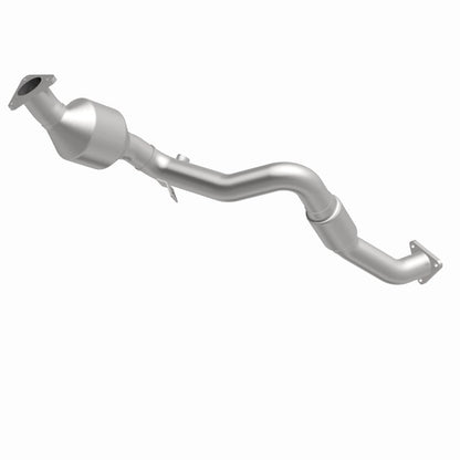 MagnaFlow Direct Fit Catalytic Converter 07 VW Touareg 3.6L Front close