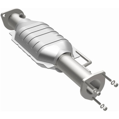 MagnaFlow Direct Fit Catalytic Converter 00-04 Jeep Wrangler Rear