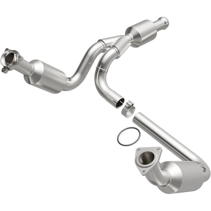 MagnaFlow Direct Fit Catalytic Converter 10-13 GMC Sierra 1500 V6 4.3L