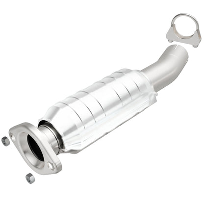 MagnaFlow Direct Fit Catalytic Converter 04 Toyota Sienna 3.3L