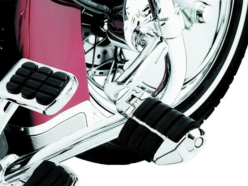Kuryakyn Longhorn Offset Dually ISO Pegs With 1-1/4in Clamp Chrome