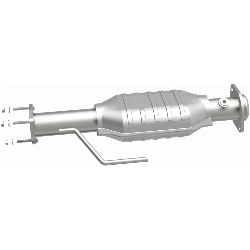MagnaFlow Direct Fit Catalytic Converter 00-04 Jeep Wrangler Rear