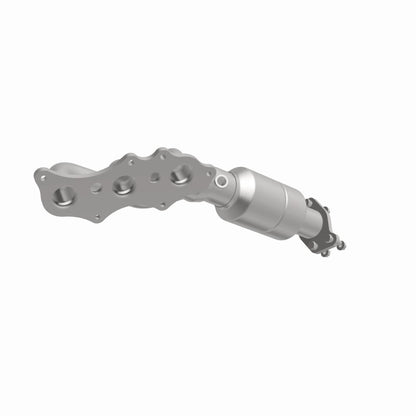 MagnaFlow Direct Fit Catalytic Converter 10-12 Toyota FJ/4Runner 4.0L
