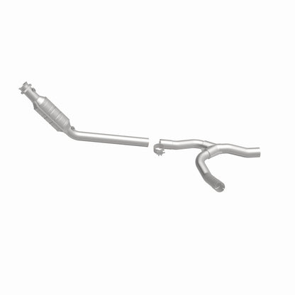 MagnaFlow Direct Fit Catalytic Converter 04-05 Dodge RAM 1500 Pickup 3.7L (Inc 4WD 4.7L) P/S