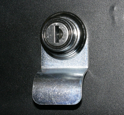 Tuffy Products Tuffy Finger Pull- Top Or Bottom Pushbutton Lock