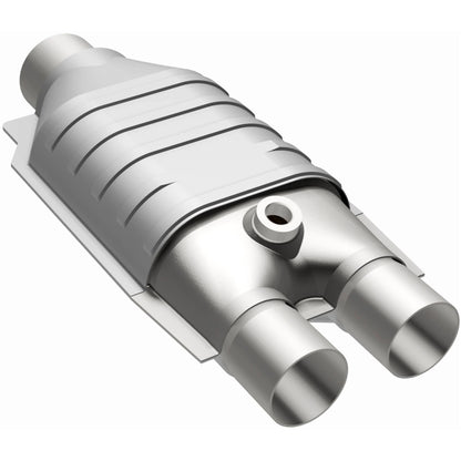 MagnaFlow Universal Catalytic Converter 2/3 D/S Single O2 Boss