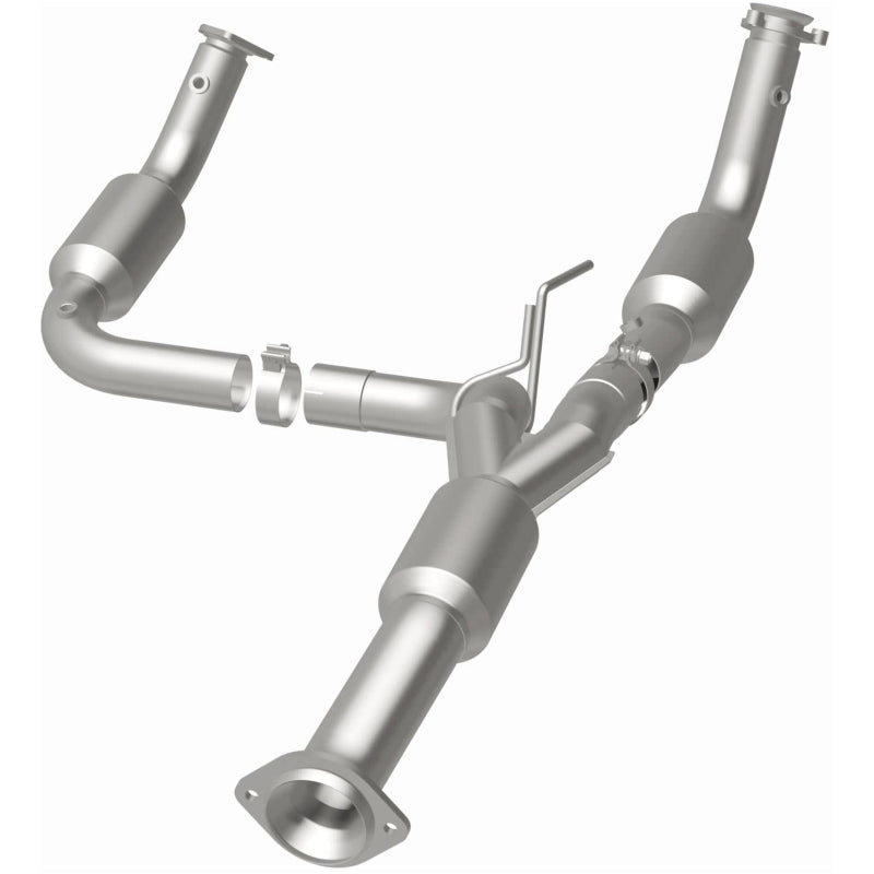 MagnaFlow 12-17 Chevrolet Express 3500 6.0L Direct Fit Converter