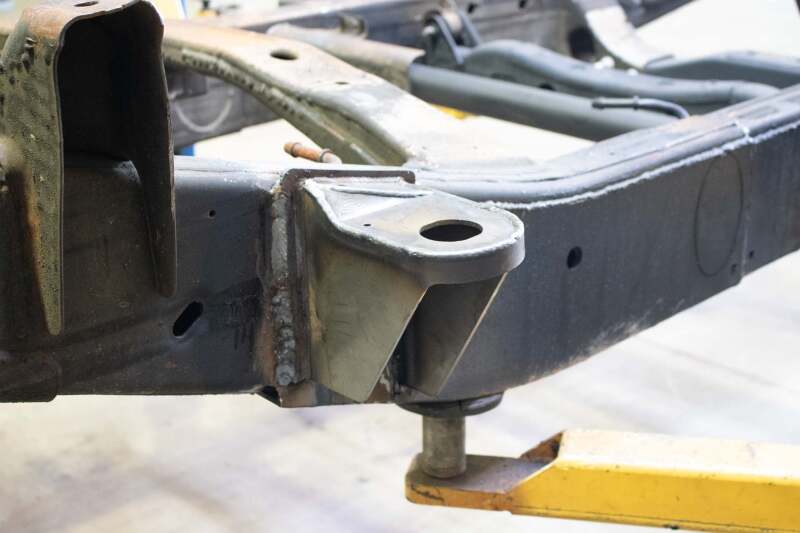 Rustbuster 11-18 Chevy Silverado 2500HD/3500HD Rear Cab Mount - Left