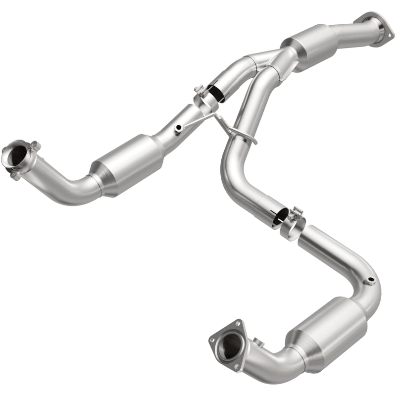 MagnaFlow 12-14 Chevrolet Silverado 2500 HD 6.0L Direct Fit Converter
