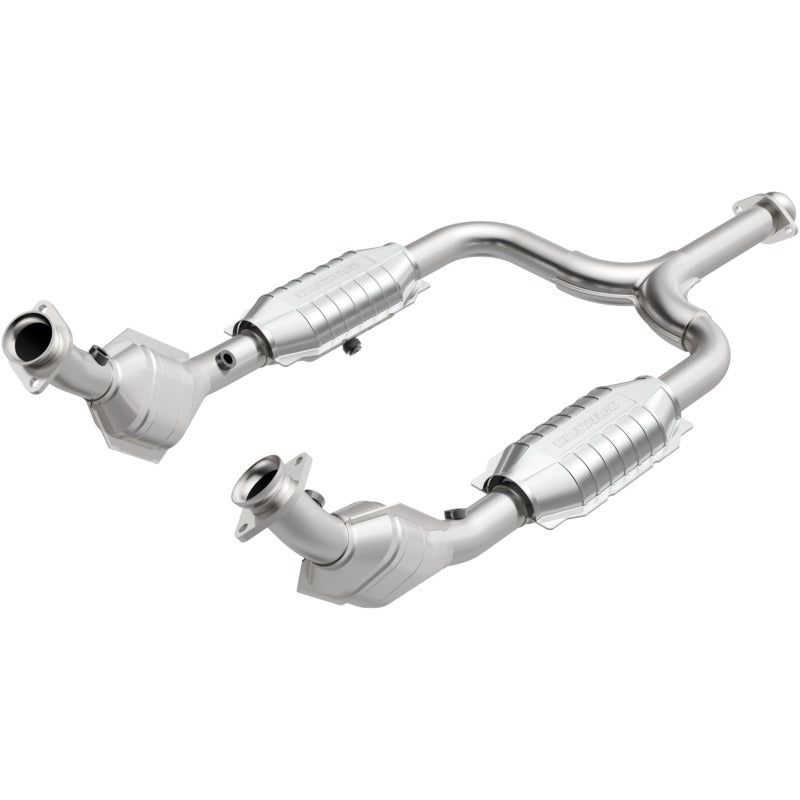 MagnaFlow Direct Fit Catalytic Converter 01-04 Ford Mustang 3.8L CA