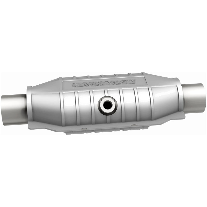 MagnaFlow Universal Catalytic Converter 2.5 OBDII Rear Mid-Bed 02
