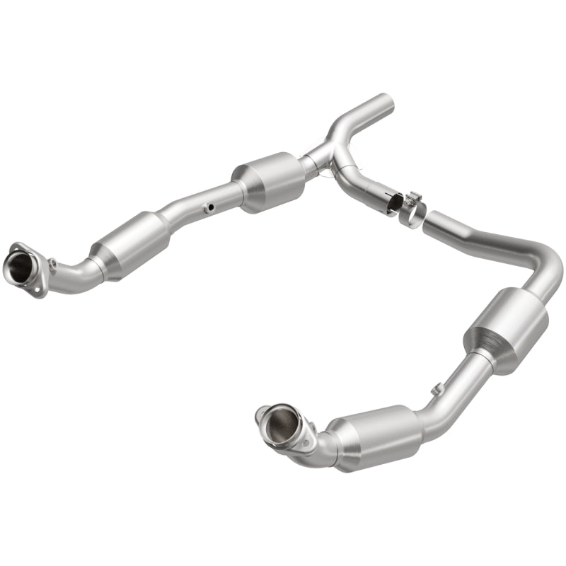 MagnaFlow Direct Fit Catalytic Converter OEM 07-08 Ford E-150