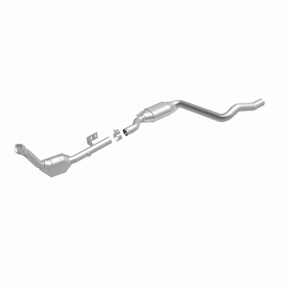 MagnaFlow Direct Fit Catalytic Converter 2003 ML350 3.7L Underbody