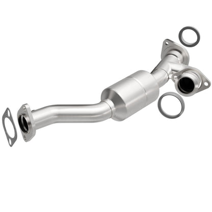 MagnaFlow Direct Fit Catalytic Converter 01-03 Montero 3L Passenger Side Front OEM