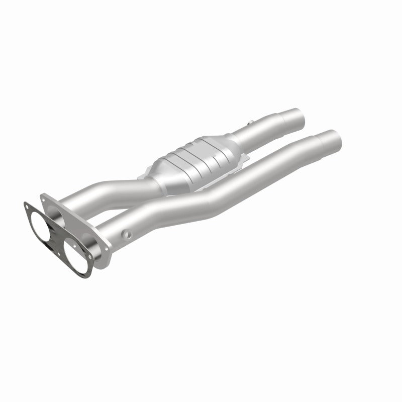 MagnaFlow Direct Fit Catalytic Converter 96-97 7.4L 3500 Truck Rear