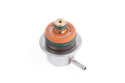 APR 00-06 Audi TT/TT Quattro/Volkswagen Golf 1.8T Fuel Pressure Regulator - 4 Bar