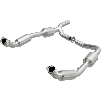 MagnaFlow Direct Fit Catalytic Converter 2008+ Ford E-150 4.6L