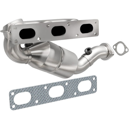 MagnaFlow Direct Fit Catalytic Converter BMW 5 99-00 Rear