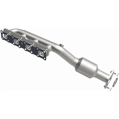 MagnaFlow 2004 Nissan Titan 5.6L Direct Fit Converter