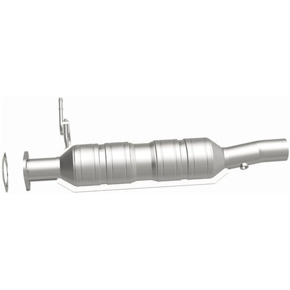 MagnaFlow Direct Fit Catalytic Converter 07-08 E-350 Super Duty 5.4 & 6.8 L OEM Underbody
