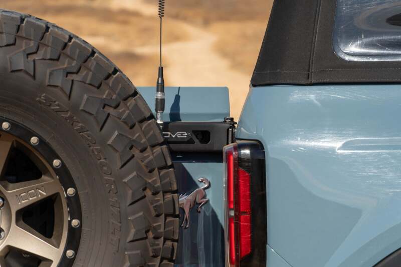 DV8 Offroad 21-24 Ford Bronco Tire Carrier