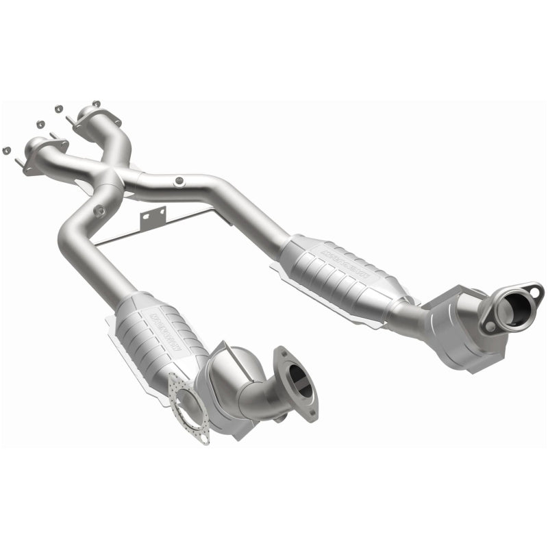 MagnaFlow Direct Fit Catalytic Converter 96-98 4.6L *California*
