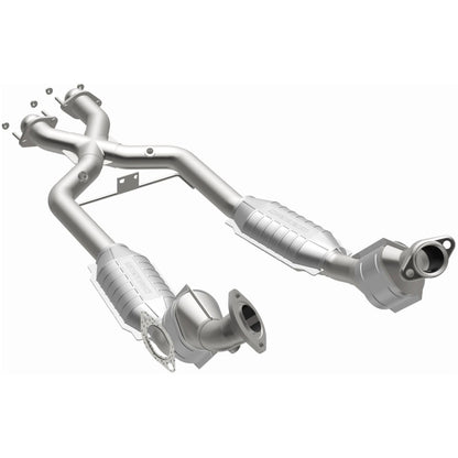 MagnaFlow Direct Fit Catalytic Converter 96-98 4.6L *California*