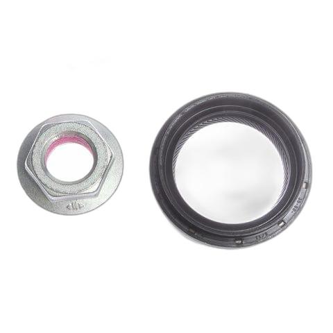 GENUINE FORD 1527116 DRIVING PINION OIL SEAL