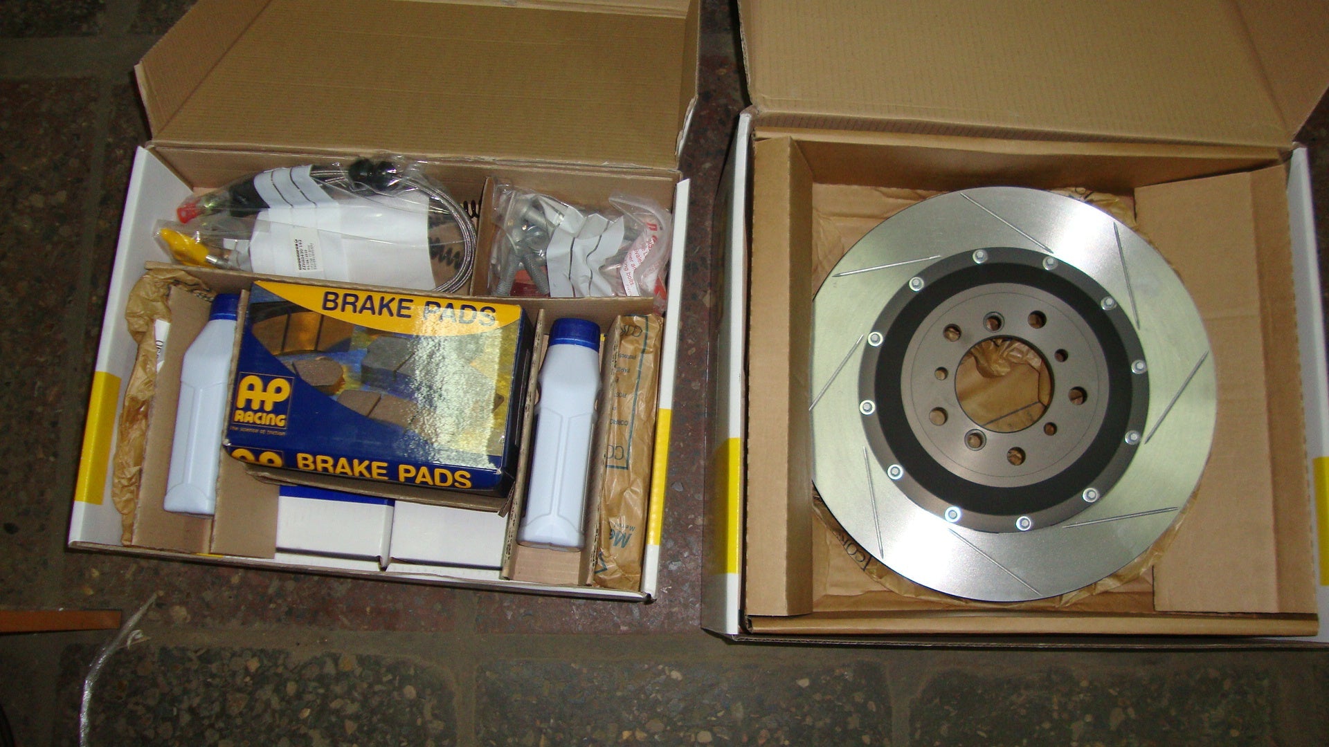 AP RACING CP5575-1009.G8 BRAKE KIT 6-PISTON FRONT BMW 335I E92