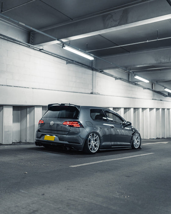 Zaero ZD-7.5-DIF VW GOLF R MK7.5 EVO-1 GLOSS BLACK REAR DIFFUSER