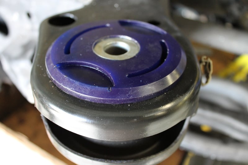 SuperPro SPF3946K-NB Rear Subframe Mount Kit