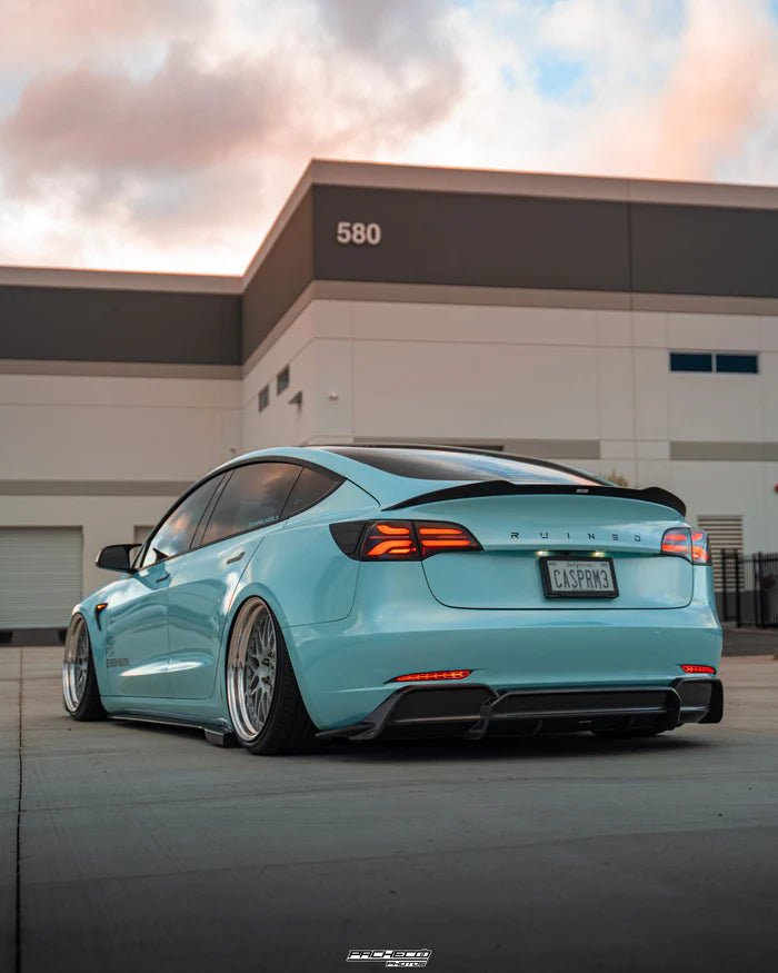 Adro A15A10-1302 TESLA MODEL 3 CARBON FIBRE V2 REAR DIFFUSER (2017+)