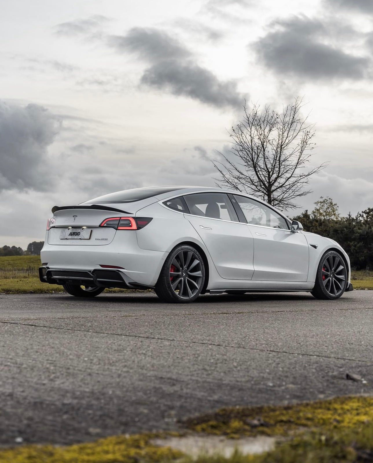 Adro A15A10-1202, A15A10-1302, A15A10-1402, A15A10-1502 TESLA MODEL 3 FULL CARBON FIBRE V2 BODY KIT (2017+)