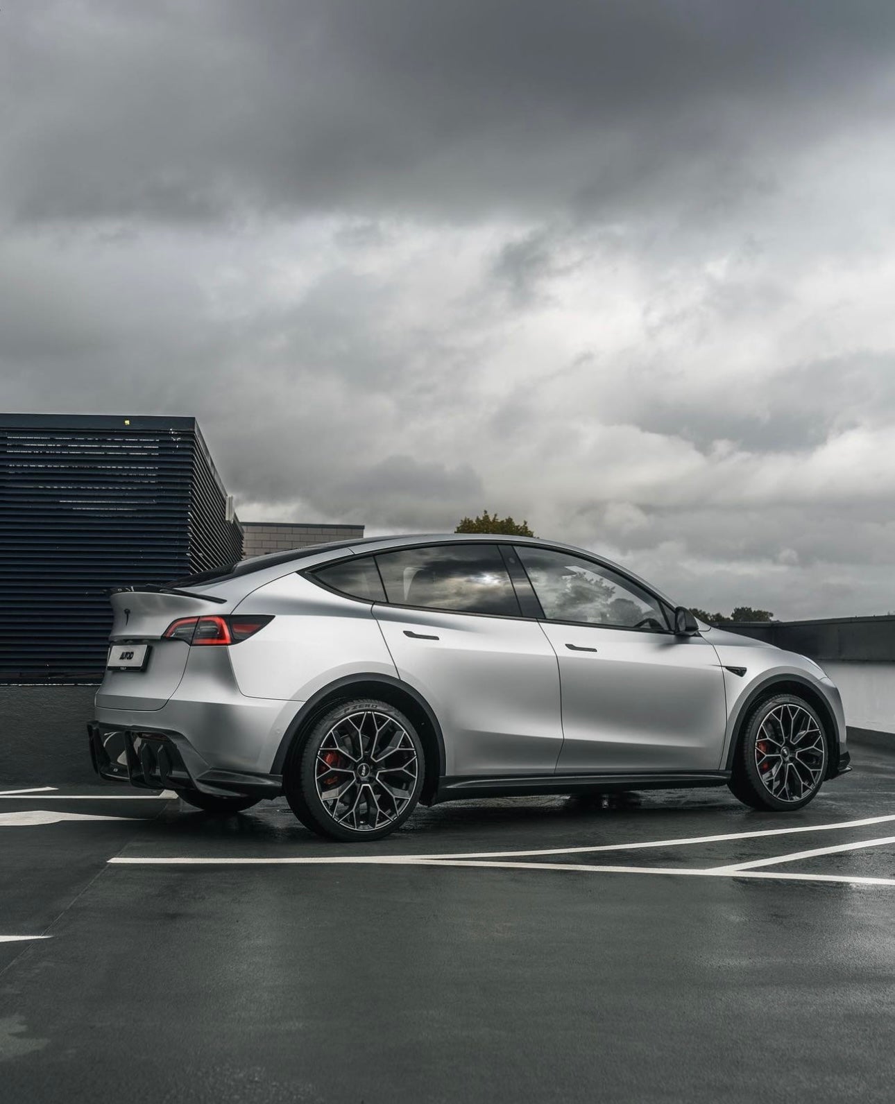 Adro A15A20-1501 TESLA MODEL Y PRE-PREG CARBON FIBRE REAR SPOILER (2020+)