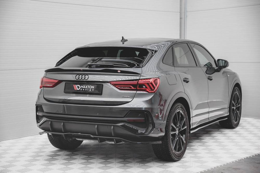 Maxton Design Audi Q3 Sportback S-Line Central Rear Splitter (with vertical bars)