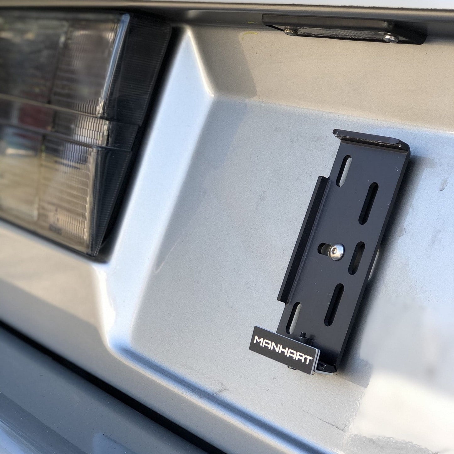 MANHART MH6KH33100 NUMBER PLATE HOLDER (1 PC.)