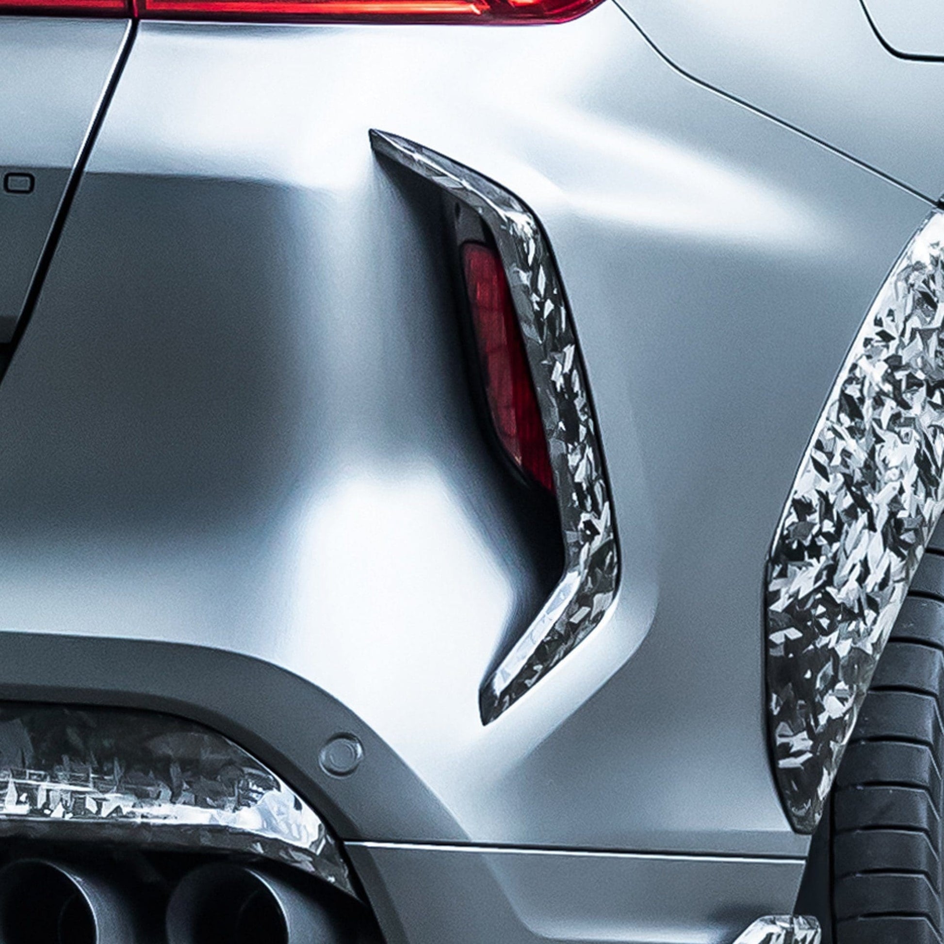 MANHART MH3F9611008 FORGED CARBON TWO-PIECE REAR SIDE BLADES FOR BMW F96 X6M (COMPETITION)