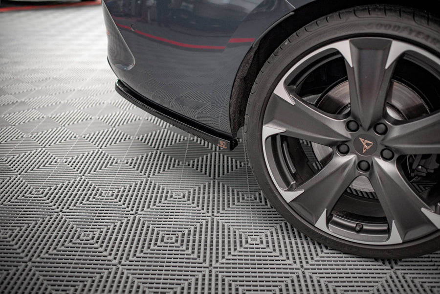 Maxton Design Cupra Leon ST Rear Side Splitters