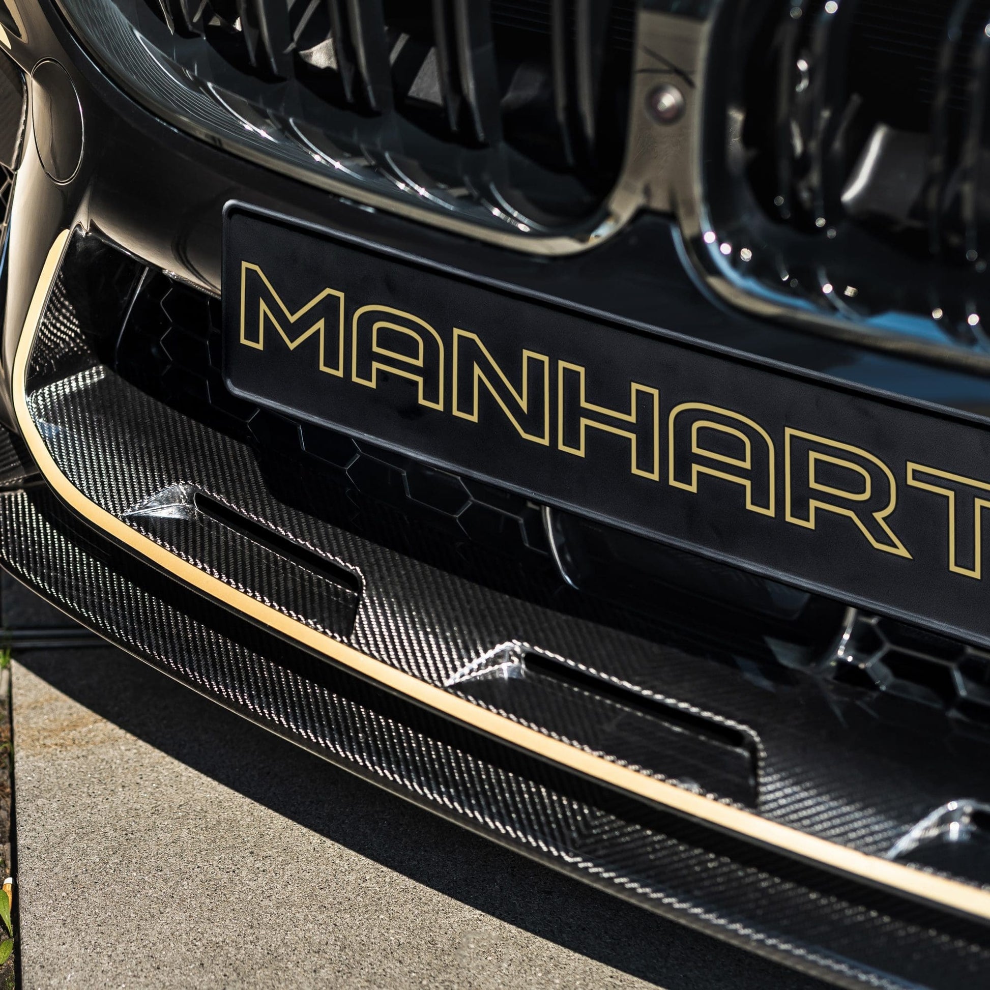 MANHART MH2F92521110 CARBON FRONT BUMPER INLAY FOR BMW F9X M8 (COMPETITION)