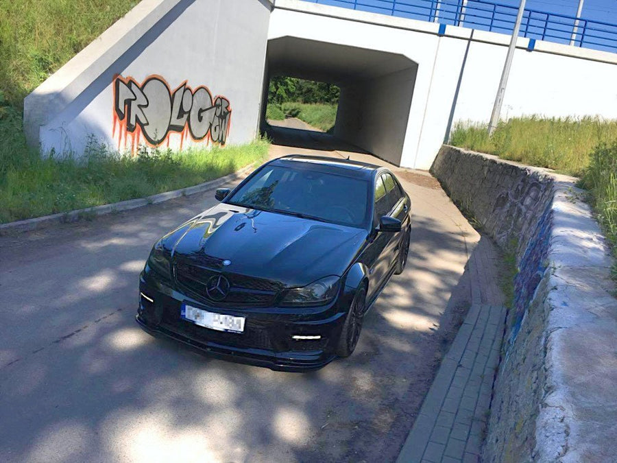 Maxton Design Mercedes Benz C63 AMG W204 (Facelift) Front Splitter