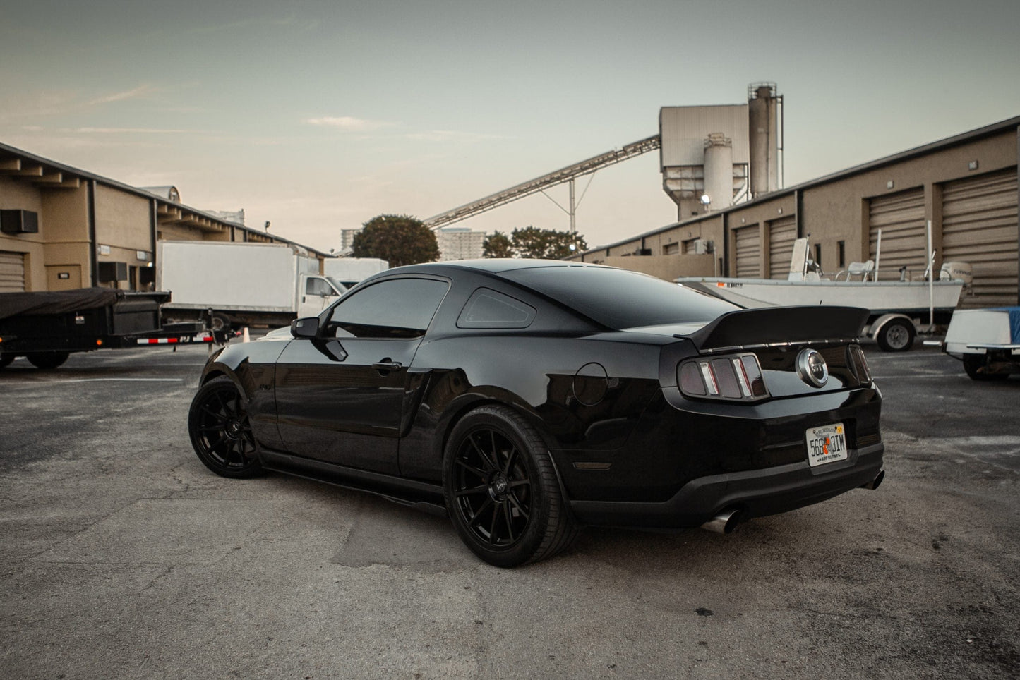 Clinched Ford Mustang S197 (2010-2014) Ducktail Spoiler